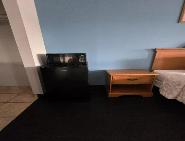 Luxury Inn & Suites and RV Park hotel detail image 3