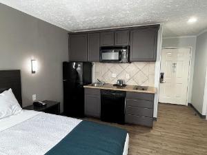 Motel 6 Stafford TX - SW Houston - Sugarland hotel detail image 1