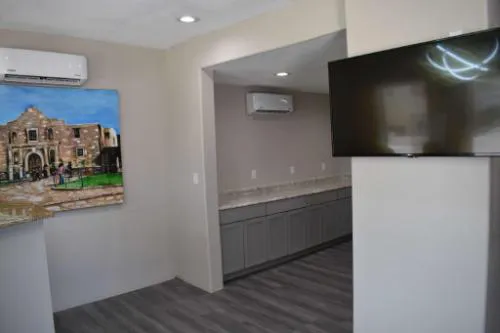 Days Inn by Wyndham San Antonio Alamo/Riverwalk hotel detail image 4