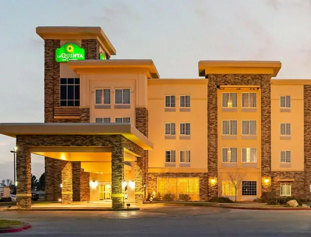 La Quinta Inn & Suites by Wyndham Pecos hotel detail image 1
