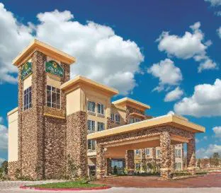 La Quinta Inn & Suites by Wyndham Pecos hotel detail image 3