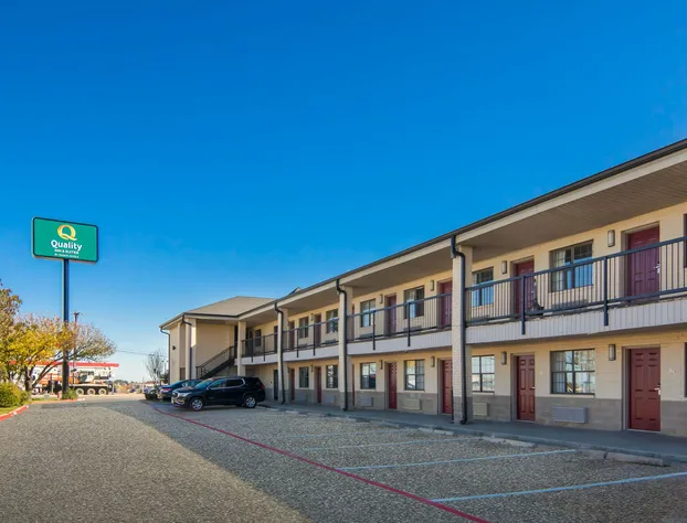 Quality Inn & Suites Weatherford hotel detail image 2