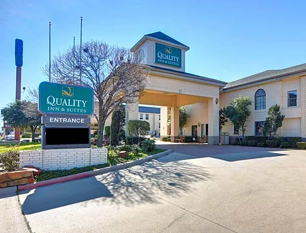 Quality Inn & Suites hotel detail image 1