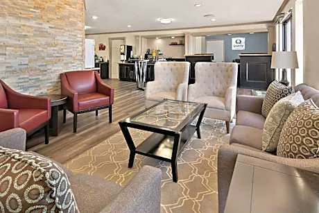 Quality Inn & Suites hotel detail image 3