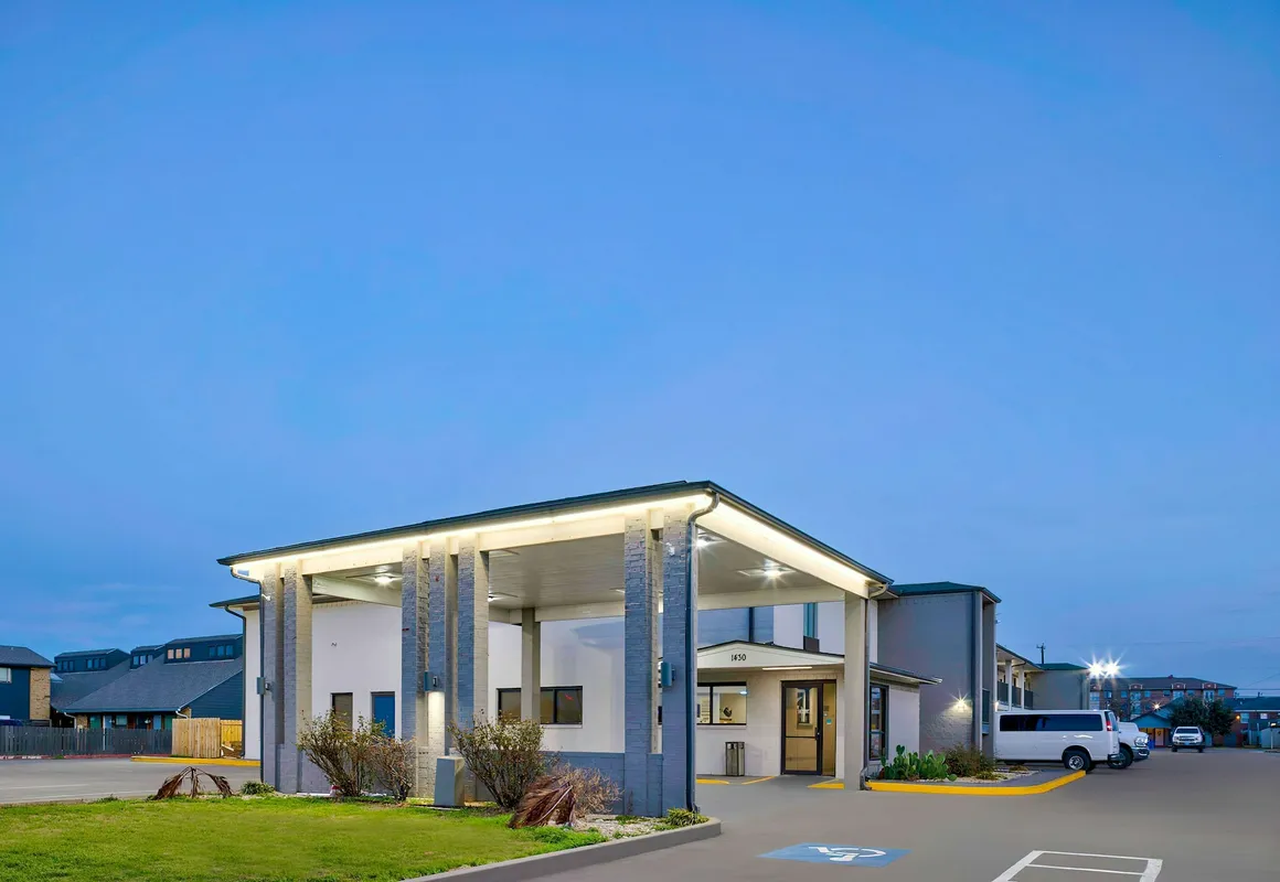 Studio 6 Waco, TX - Downtown - Baylor hotel hero