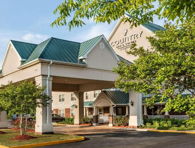 Country Inn & Suites by Radisson, Chester, VA hotel detail image 1