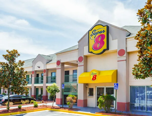 Super 8 by Wyndham Stafford hotel detail image 1