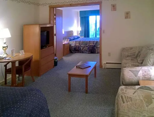 Cascades Lodge hotel detail image 4