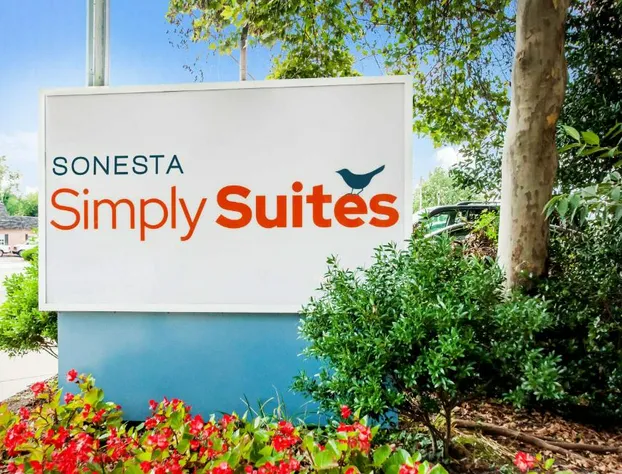 Sonesta Simply Suites Falls Church hotel detail image 1