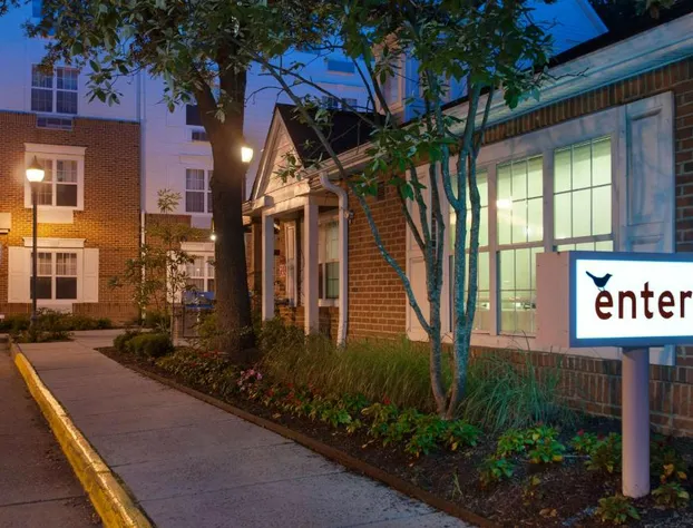 Sonesta Simply Suites Falls Church hotel detail image 2