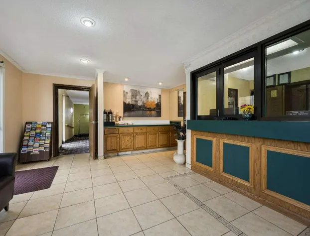 Econo Lodge Spotsylvania Town Center hotel detail image 1