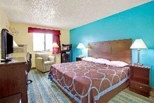 Econo Lodge Spotsylvania Town Center hotel detail image 4