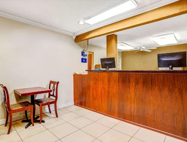 Days Inn by Wyndham Chesapeake hotel detail image 4