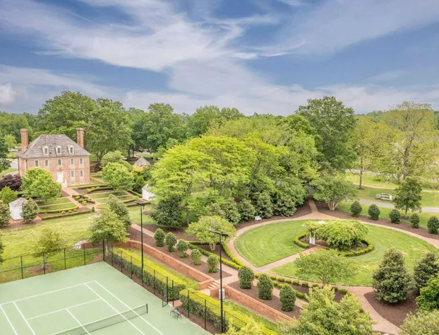 Hilton Vacation Club The Historic Powhatan Williamsburg hotel detail image 1