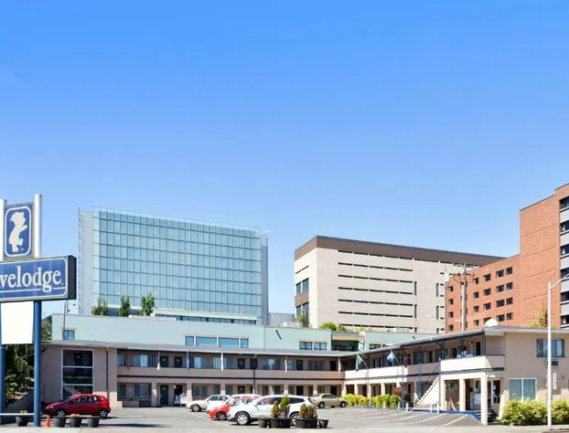 Travelodge by Wyndham Everett City Center hotel detail image 1