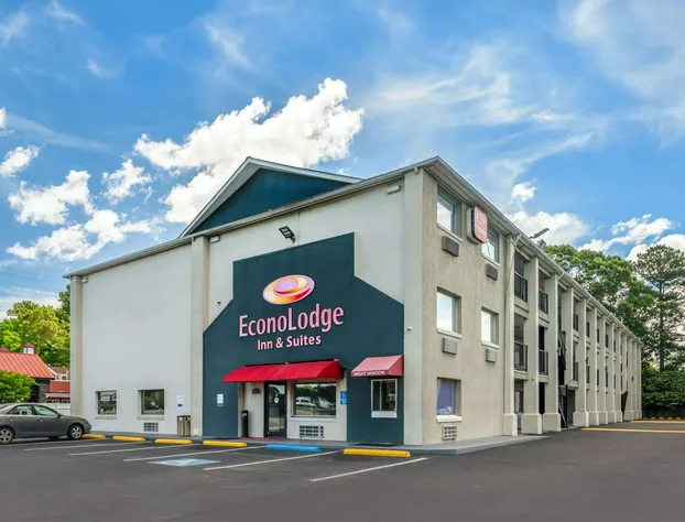 Econo Lodge Inn & Suites Virginia Beach - Norfolk hotel detail image 3