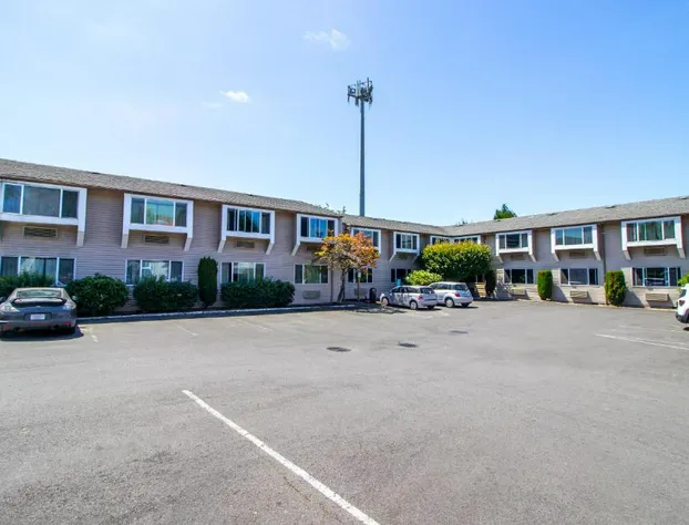 Red Lion Inn & Suites Vancouver hotel detail image 1