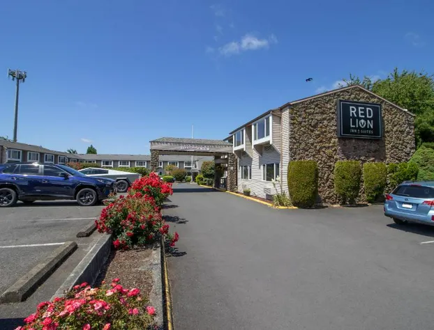 Red Lion Inn & Suites Vancouver hotel detail image 4