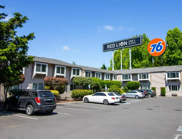 Red Lion Inn & Suites Vancouver hotel detail image 2