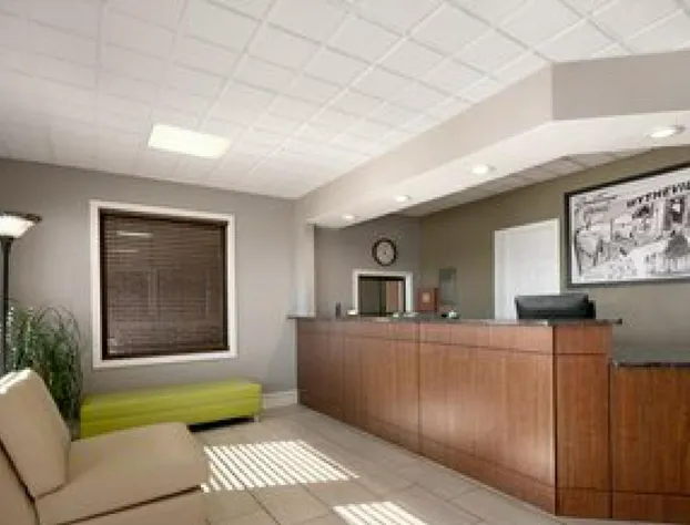 Super 8 by Wyndham Wytheville hotel detail image 4