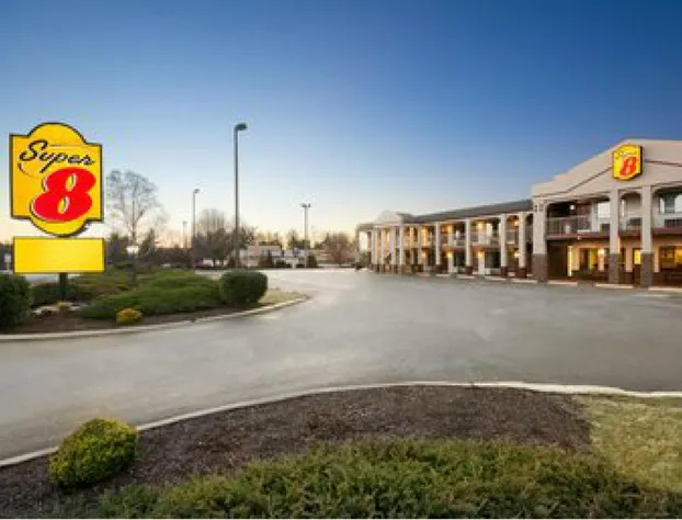 Super 8 by Wyndham Wytheville hotel detail image 2