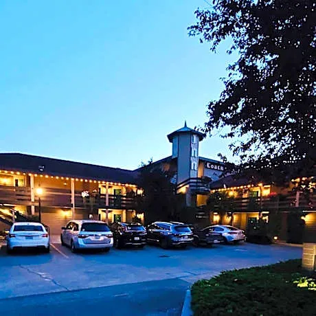 Coachman Inn & Suites hotel hero