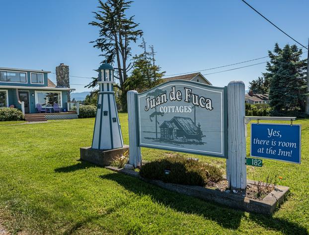 Juan de Fuca Waterfront Hotel & Cottages hotel detail image 1