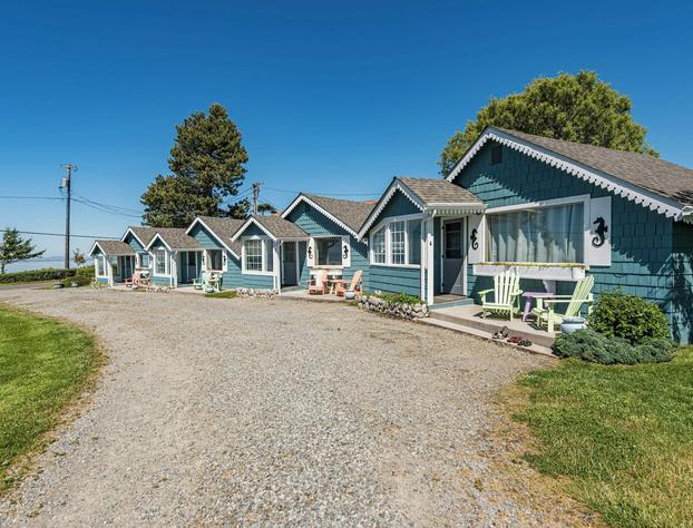 Juan de Fuca Waterfront Hotel & Cottages hotel detail image 4