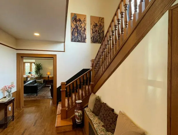 Cecil Bacon Manor hotel detail image 3