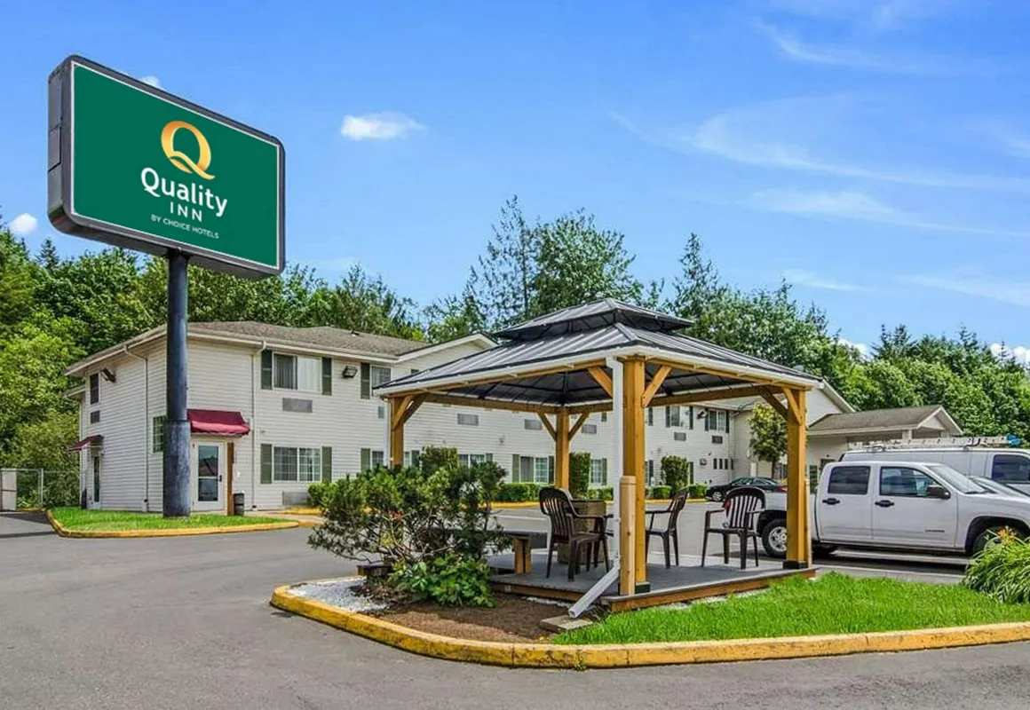 Quality Inn Port Orchard hotel hero