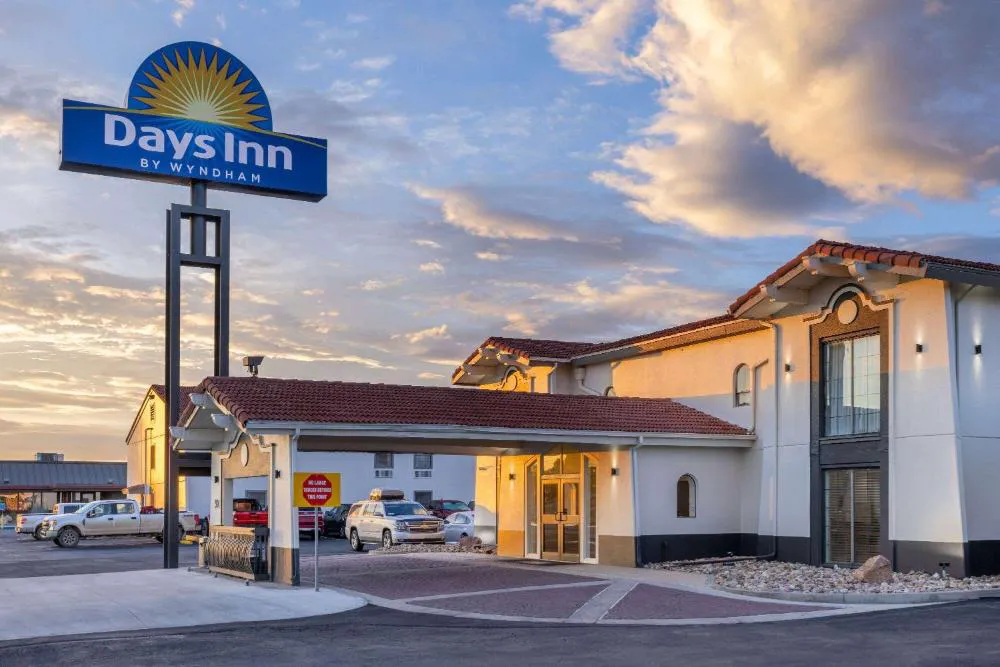 Days Inn by Wyndham Casper hotel hero