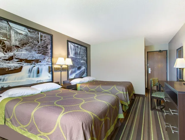 Super 8 by Wyndham Weston WV hotel detail image 4