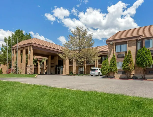 Econo Lodge Inn & Suites Sandy hotel detail image 1