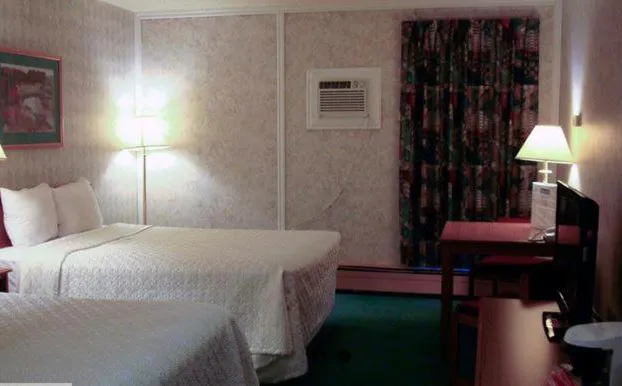 Bluebird Hotel hotel detail image 3