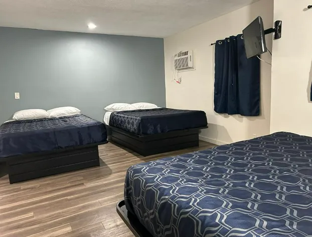 Budget Inn Hollywood hotel detail image 1