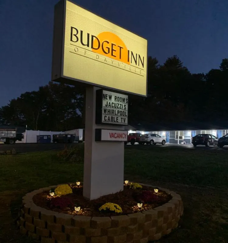 The Inn of Dayville hotel hero