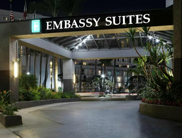 Embassy Suites by Hilton Los Angeles International Airport North hotel detail image 1