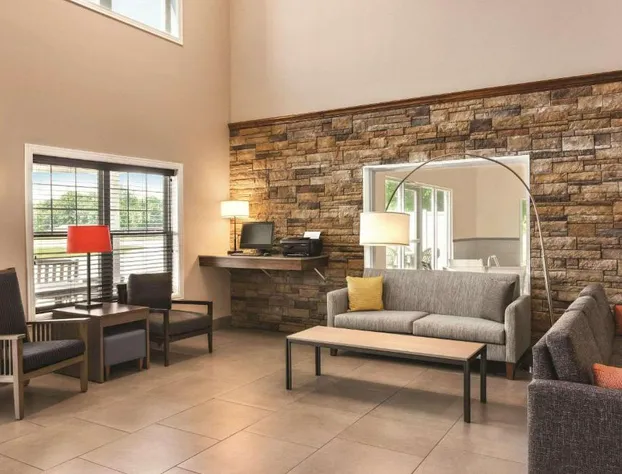 Country Inn & Suites by Radisson, Buffalo, MN hotel detail image 3