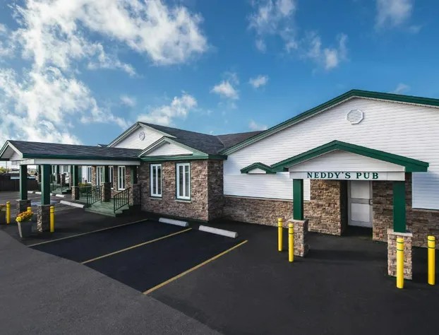 Shallow Bay Motel & Cabins hotel detail image 2