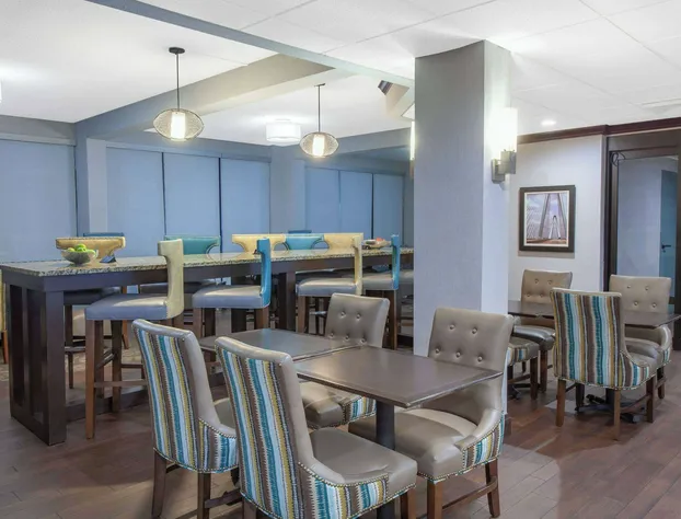 Wingate by Wyndham Charleston Coliseum hotel detail image 1