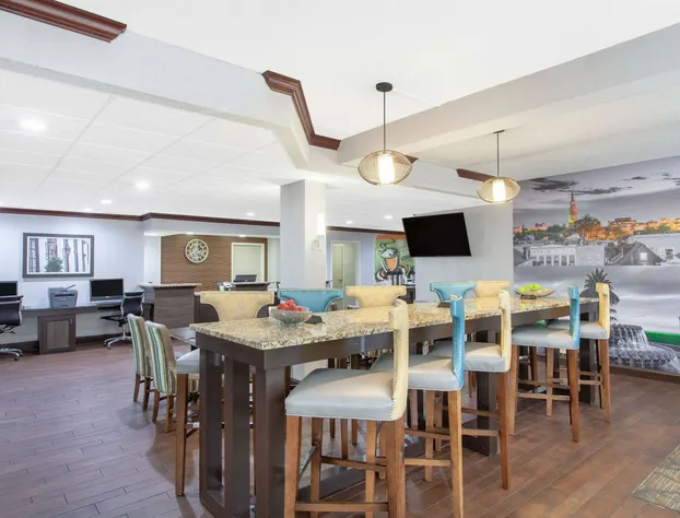 Wingate by Wyndham Charleston Coliseum hotel detail image 3