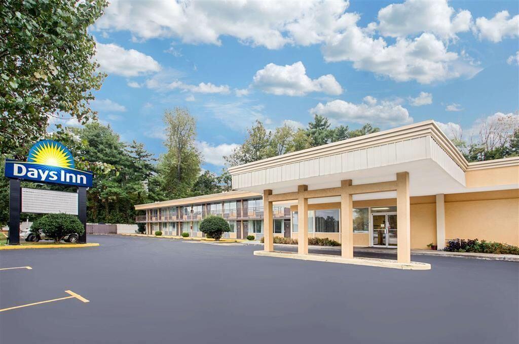 Bristol Parkway Inn hotel hero