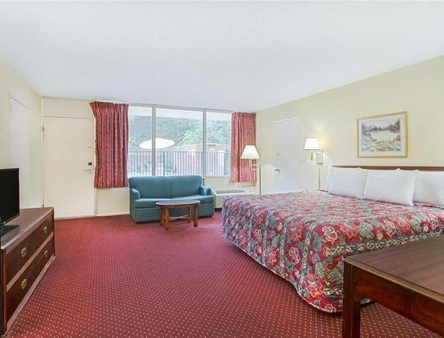 Bristol Parkway Inn hotel detail image 2