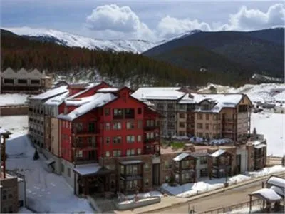 Fraser Crossing Founders Pointe hotel detail image 2