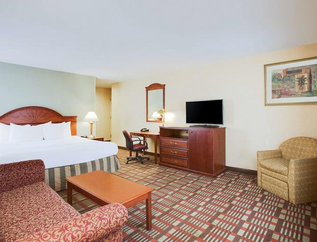 La Quinta Inn by Wyndham Queens (New York City) hotel detail image 4