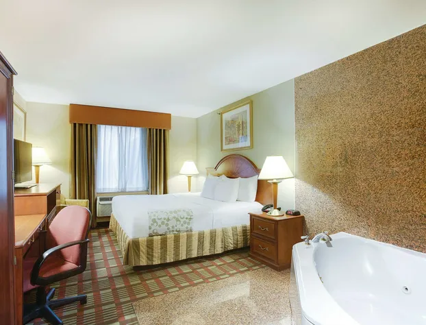 La Quinta Inn by Wyndham Queens (New York City) hotel detail image 4