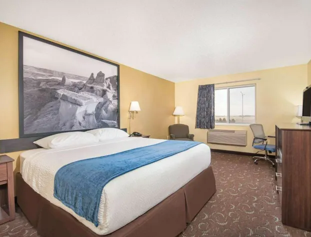 Four Seasons Inn hotel detail image 4