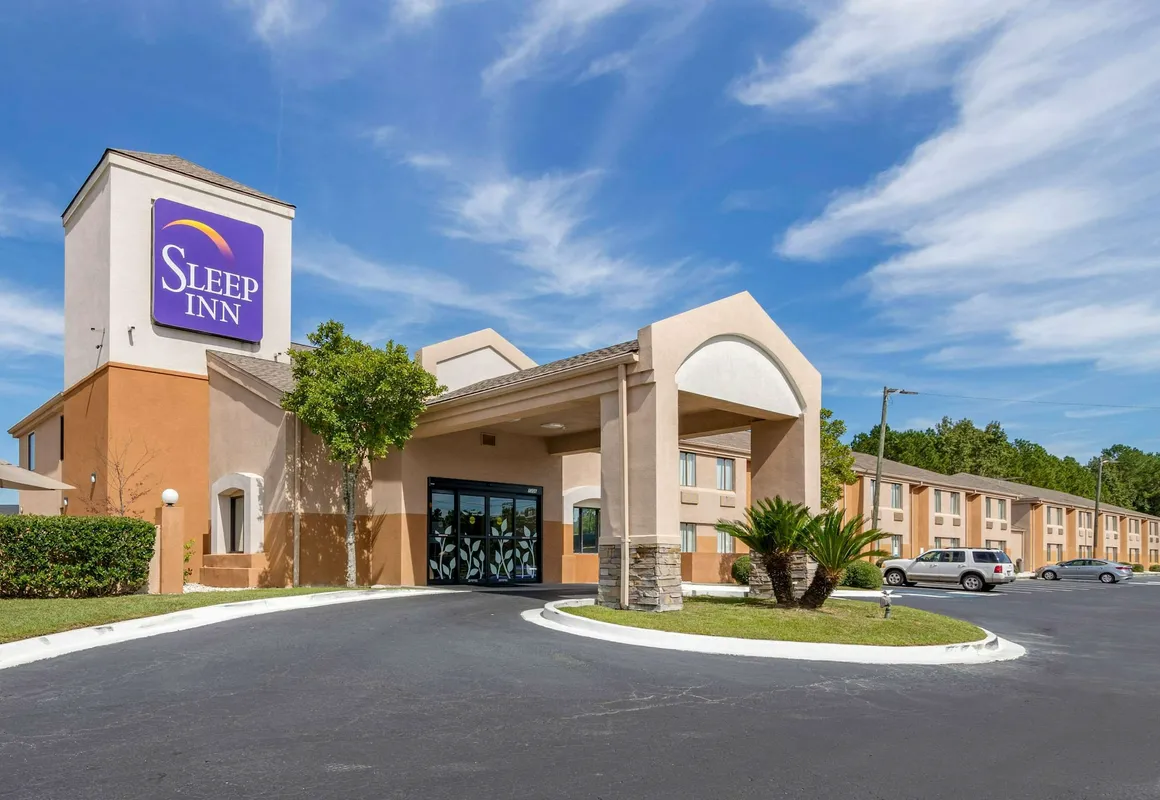 Sleep Inn I-95 North Savannah hotel hero