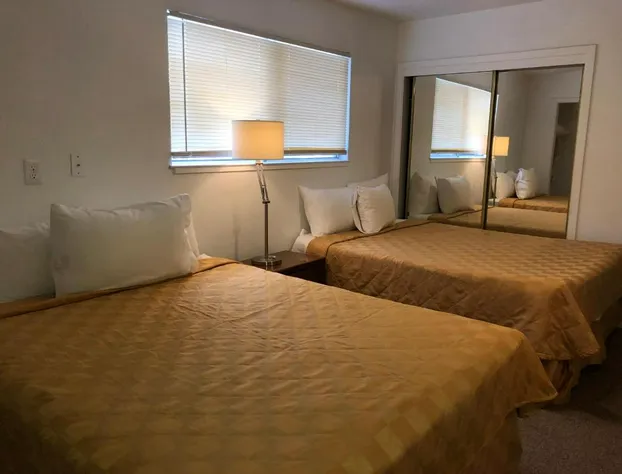 Cedar Inn & Suites hotel detail image 1