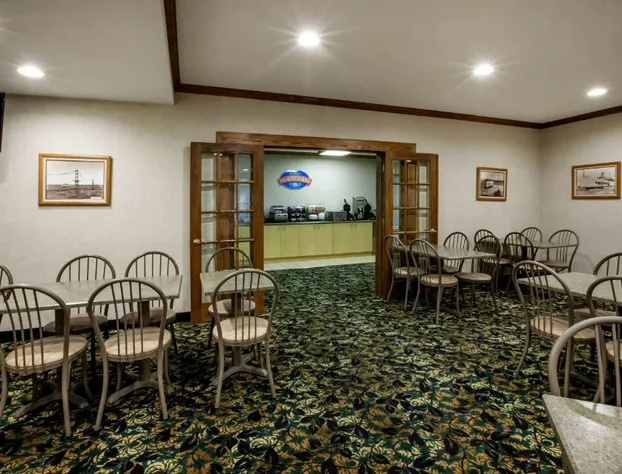 Baymont by Wyndham Mackinaw City hotel detail image 3